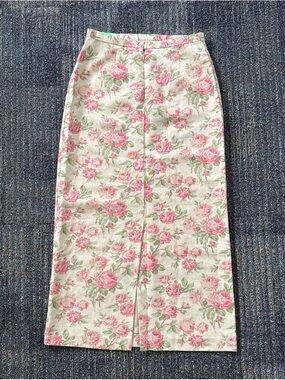 Petite Sophisticate Cream & Pink Floral Midi Skirt